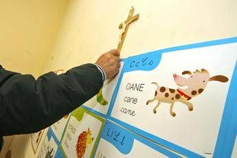 'Via crocifisso dall'aula', bufera bipartisan su Fioramonti 'Via crocifisso dall'aula', bufera bipartisan su Fioramonti