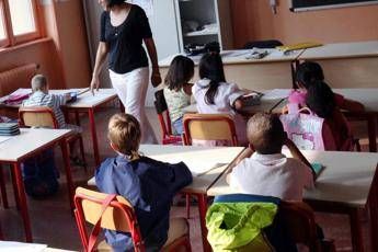 Coronavirus, maestra positiva: in isolamento 50 tra bambini e insegnanti