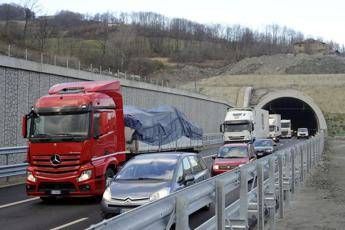 Il matematico: Virus ha viaggiato in autostrada sui tir Il matematico: Virus ha viaggiato in autostrada sui tir