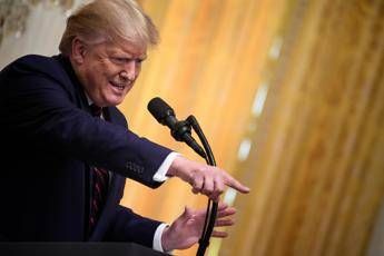 Trump: Biden bravo solo a leccare il c... di Obama Trump: Biden bravo solo a leccare il c... di Obama