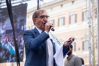 Coronavirus, La Russa vs Vauro: Torna a prendertela coi fascisti