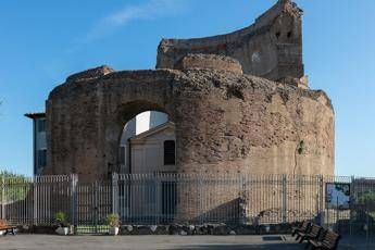 Nuova vita per il Mausoleo di Sant'Elena, riapre il 'simbolo' di Torpignattara Nuova vita per il Mausoleo di Sant'Elena, riapre il 'simbolo' di Torpignattara