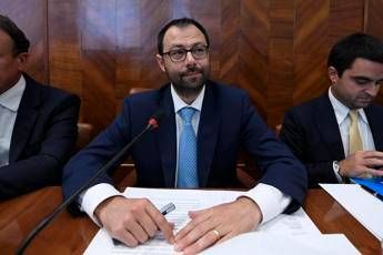 Patuanelli vede lavoratori Whirlpool Patuanelli vede lavoratori Whirlpool