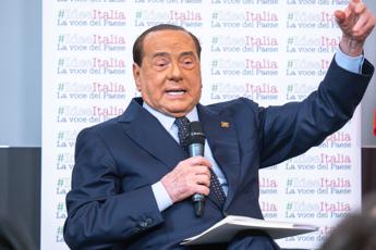 Berlusconi: Il 19 ottobre in piazza anch’io