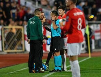 Cori razzisti a Sofia, la Uefa apre un'inchiesta Cori razzisti a Sofia, la Uefa apre un'inchiesta