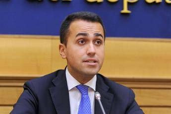 Migranti, Di Maio: Lavoriamo per modificare in meglio accordo con Libia Migranti, Di Maio: Lavoriamo per modificare in meglio accordo con Libia