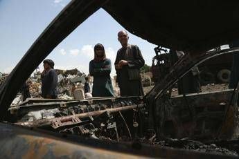 Afghanistan, attacco contro convoglio auto governatore Afghanistan, attacco contro convoglio auto governatore