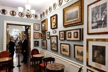Ad Caffè Greco: Istituire tavolo della pace per salvarlo Ad Caffè Greco: Istituire tavolo della pace per salvarlo