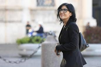 'Basta burocratese', per parlare chiaro Dadone sceglie l'Accademia della Crusca