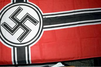Dresda dichiara l''emergenza nazismo'