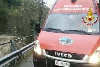 A26, riapre una corsia per ogni senso di marcia