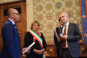Strathclyde assegna a Lugiato dottorato ad honorem in scienze Strathclyde assegna a Lugiato dottorato ad honorem in scienze