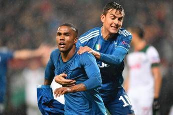 Juve vince 2-1 a Mosca, bianconeri agli ottavi di Champions Juve vince 2-1 a Mosca, bianconeri agli ottavi di Champions