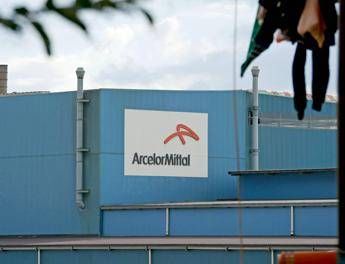Ex Ilva, si allunga lista reati contestati da procura Milano Ex Ilva, si allunga lista reati contestati da procura Milano
