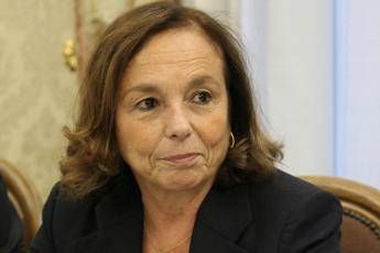 Falcone, Lamorgese: Grande lezione di principi di legalità per i giovani Falcone, Lamorgese: Grande lezione di principi di legalità per i giovani
