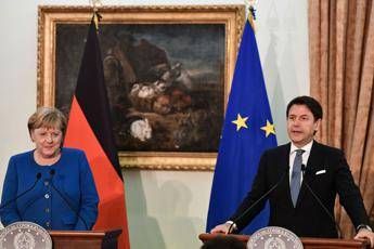 Conte vede Merkel: Su migranti serve gestione europea Conte vede Merkel: Su migranti serve gestione europea