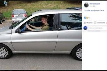 Aiutateci, siamo disperati: appello per 22enne scomparso Aiutateci, siamo disperati: appello per 22enne scomparso