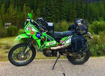Faccio il giro del mondo, gli rubano la moto a Catania Faccio il giro del mondo, gli rubano la moto a Catania