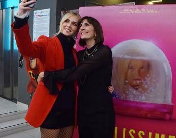 Chiara Ferragni supersexy alla prima di ‘Bellissime’ della Amoruso Chiara Ferragni supersexy alla prima di ‘Bellissime’ della Amoruso