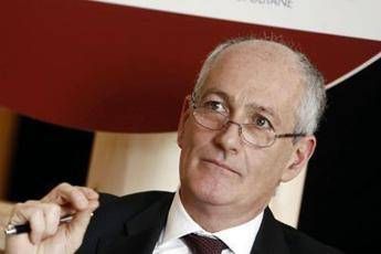 Coronavirus, Gabrielli ai poliziotti: Controlli con rigore e umanità Coronavirus, Gabrielli ai poliziotti: Controlli con rigore e umanità