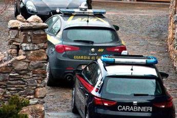 Doppio blitz anti 'ndrangheta, sequestrati beni per 20 mln Doppio blitz anti 'ndrangheta, sequestrati beni per 20 mln