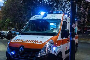 Incidente mentre va a messa di Natale, morta 26enne