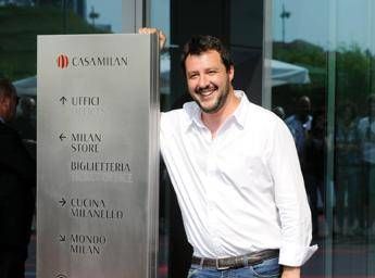 Salvini: Governo con Renzi? Come mettermi maglia Inter Salvini: Governo con Renzi? Come mettermi maglia Inter