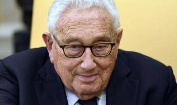 Usa-Cina, Kissinger: Siamo sull'orlo di una Guerra Fredda Usa-Cina, Kissinger: Siamo sull'orlo di una Guerra Fredda