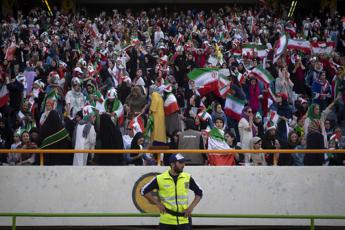 Tensioni in Iran, rinviate partite del campionato di calcio