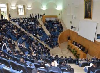 Da codice canonico a norme Ue, convegno su regole per enti Chiesa Da codice canonico a norme Ue, convegno su regole per enti Chiesa