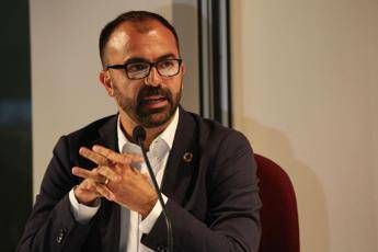 M5S, Fioramonti al lavoro su nuovo gruppo: 'Eco' tra nomi possibili M5S, Fioramonti al lavoro su nuovo gruppo: 'Eco' tra nomi possibili