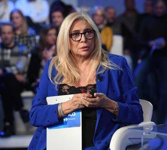 Mara Venier e il ricordo di Nadia Toffa: Le volevo bene, pensavo l'avrei rivista Mara Venier e il ricordo di Nadia Toffa: Le volevo bene, pensavo l'avrei rivista