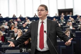 Ue, presidente Verdi: Rapporti con Casaleggio problema numero uno con M5S Ue, presidente Verdi: Rapporti con Casaleggio problema numero uno con M5S