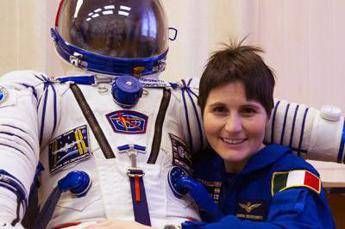 Samantha Cristoforetti lascia l'Aeronautica Samantha Cristoforetti lascia l'Aeronautica
