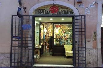 Libreria del Viaggiatore: Chiudiamo, ma sarà battaglia Libreria del Viaggiatore: Chiudiamo, ma sarà battaglia