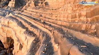 L'allarme di Mareamico: La Scala dei Turchi si sta sbriciolando