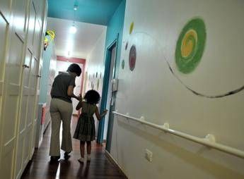 Coronavirus, Telefono Azzurro: ecco come parlarne ai bambini Coronavirus, Telefono Azzurro: ecco come parlarne ai bambini