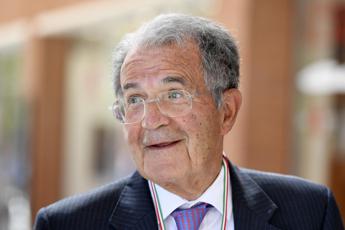 Governo, Prodi: Ingresso Forza Italia? No tabù