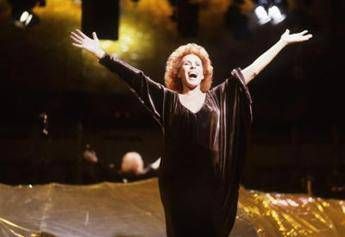 Ornella Vanoni: Una canna prima di dormire Ornella Vanoni: Una canna prima di dormire