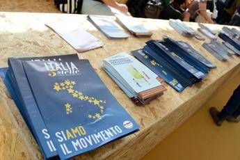 M5S, Rousseau 'incassa' soldi 'Italia 5 Stelle' M5S, Rousseau 'incassa' soldi 'Italia 5 Stelle'
