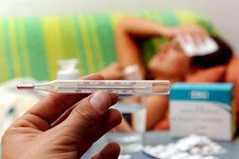 Influenza, 264 mila casi in 7 giorni: incidenza ormai bassa Influenza, 264 mila casi in 7 giorni: incidenza ormai bassa