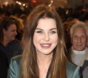Alba Parietti: Basta associarmi a Genovese, visto una volta per caso'' Alba Parietti: Basta associarmi a Genovese, visto una volta per caso''