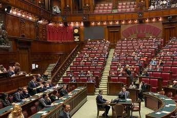 Ue, Conte in aula con sei ministri Ue, Conte in aula con sei ministri