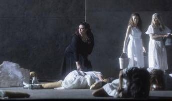 Carrasco legge 'al femminile' 'Les vepres siciliennes' all'Opera di Roma Carrasco legge 'al femminile' 'Les vepres siciliennes' all'Opera di Roma