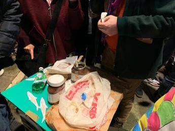 Sardine Roma, in piazza spunta Nutella 'antisovranista' Sardine Roma, in piazza spunta Nutella 'antisovranista'