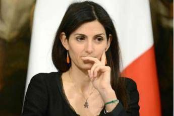 Coronavirus, Raggi a Zingaretti: Ripristinare orari supermercati Coronavirus, Raggi a Zingaretti: Ripristinare orari supermercati