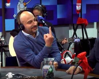 M5S, Paragone: Espulsione? Rispondo così... M5S, Paragone: Espulsione? Rispondo così...