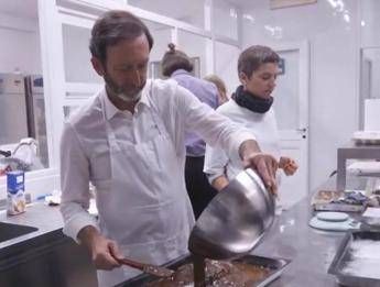 Quando l'ambasciatore diventa pasticciere Quando l'ambasciatore diventa pasticciere