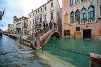 Acqua alta a Venezia, previsti 140 centimetri Acqua alta a Venezia, previsti 140 centimetri