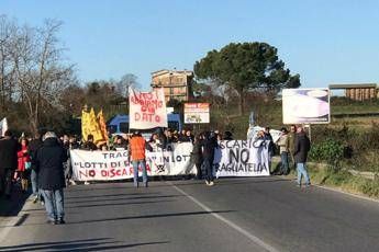 Rifiuti, sindaca Trevignano: Raggi ci ha dichiarato guerra Rifiuti, sindaca Trevignano: Raggi ci ha dichiarato guerra